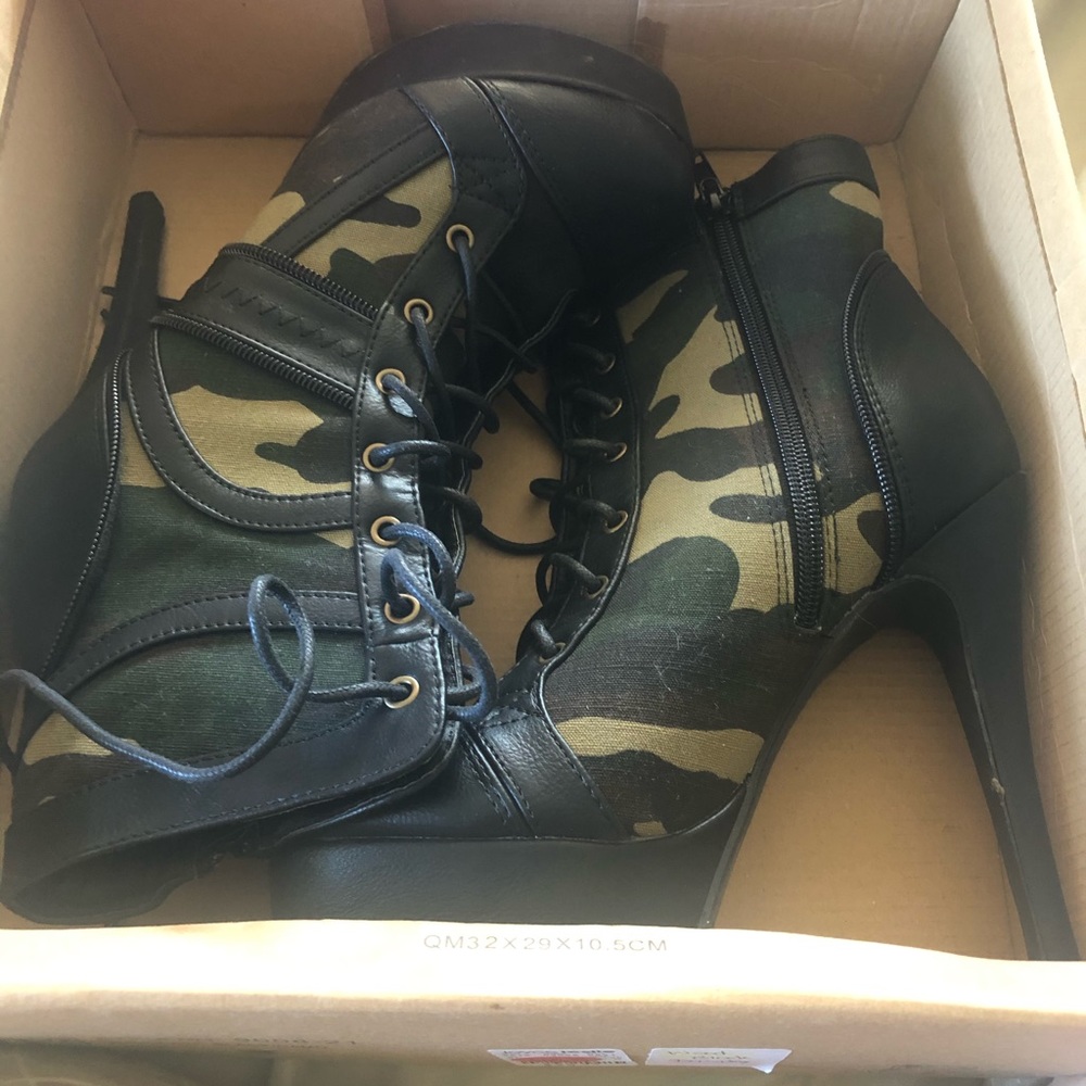 Women’s boots